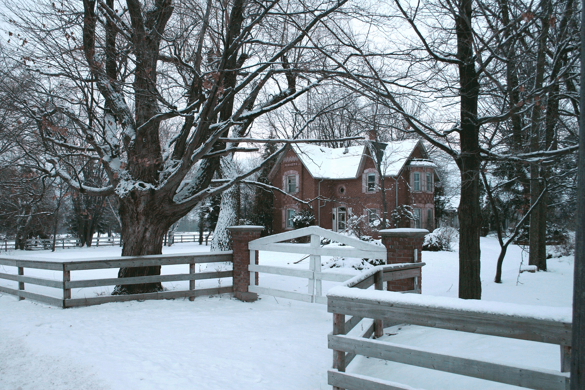 Portage is a great place to live for its plentiful local entertainment, beautiful natural surroundings, and family friendly neighborhoods.