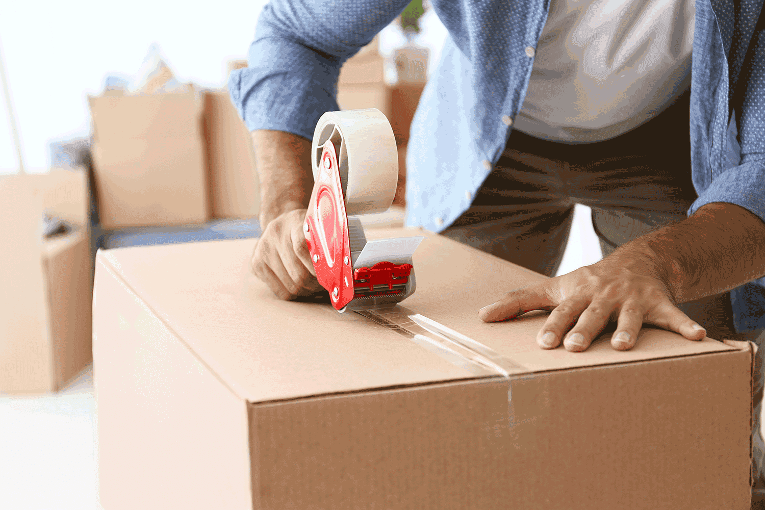See how storage units can help make the end of the semester less stressful when it comes to moving your belongings out of the dorm room.