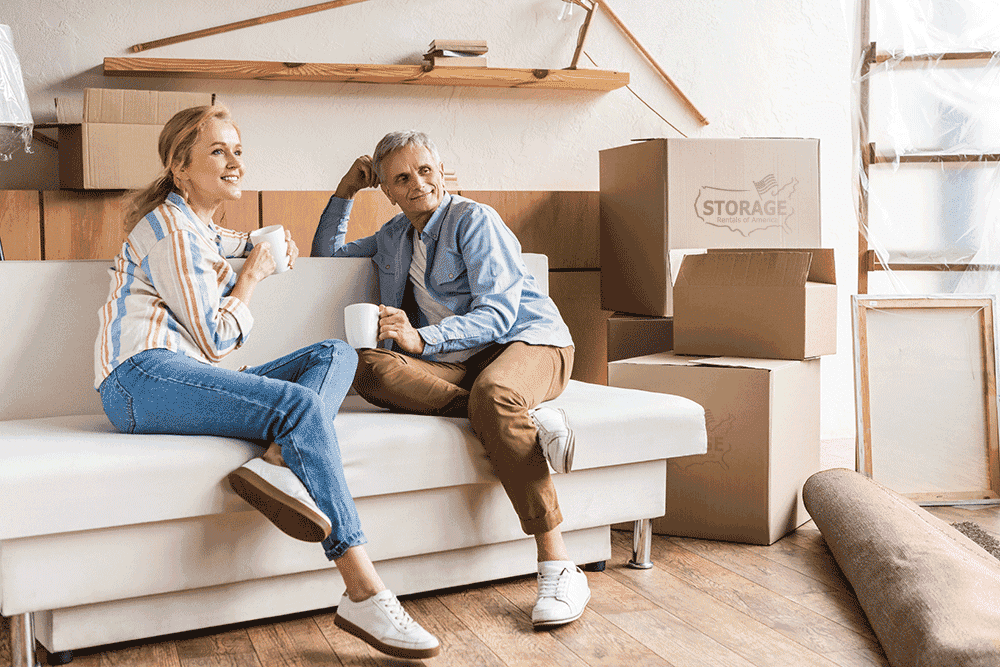Moving with your parents require patients, planning, and a positive attitude. With these moving tips you'll make the move less stressful.