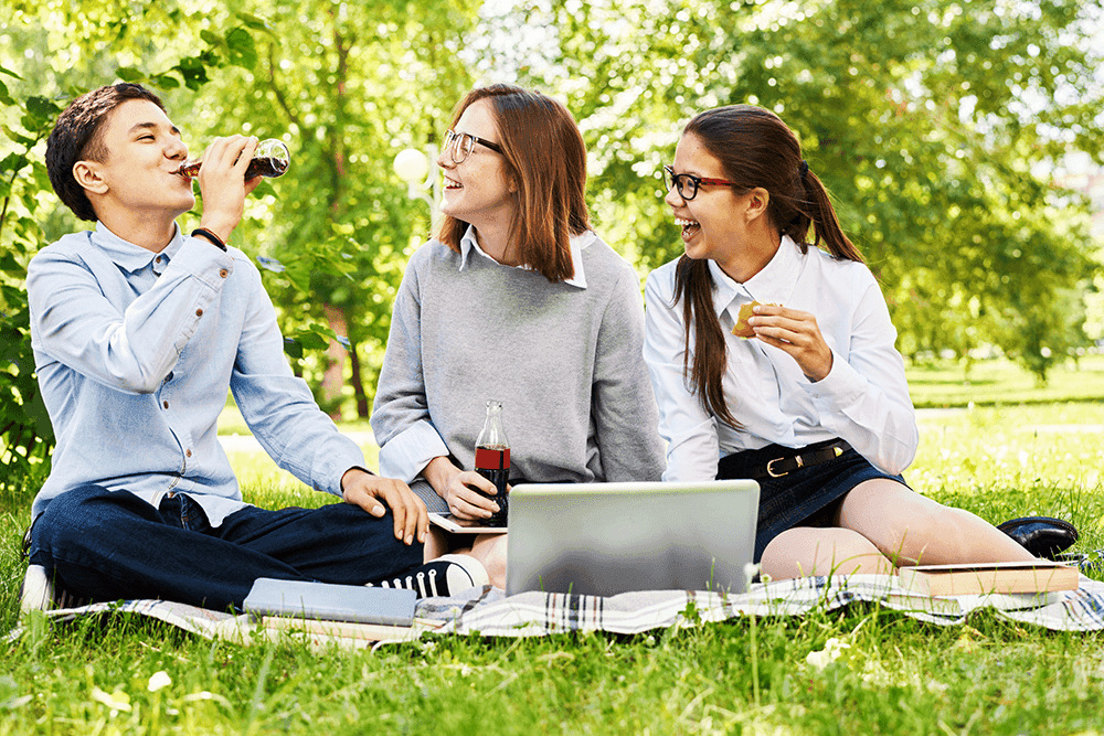 University of Hartford has become a popular education option for many in the area. Learn about the some great area students live at.