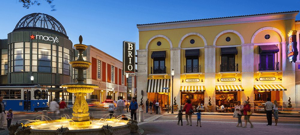 Royal Palm Beach is a family-friendly area located just west of Western Palm Beach. Discovery some of the best neighborhoods in the area.