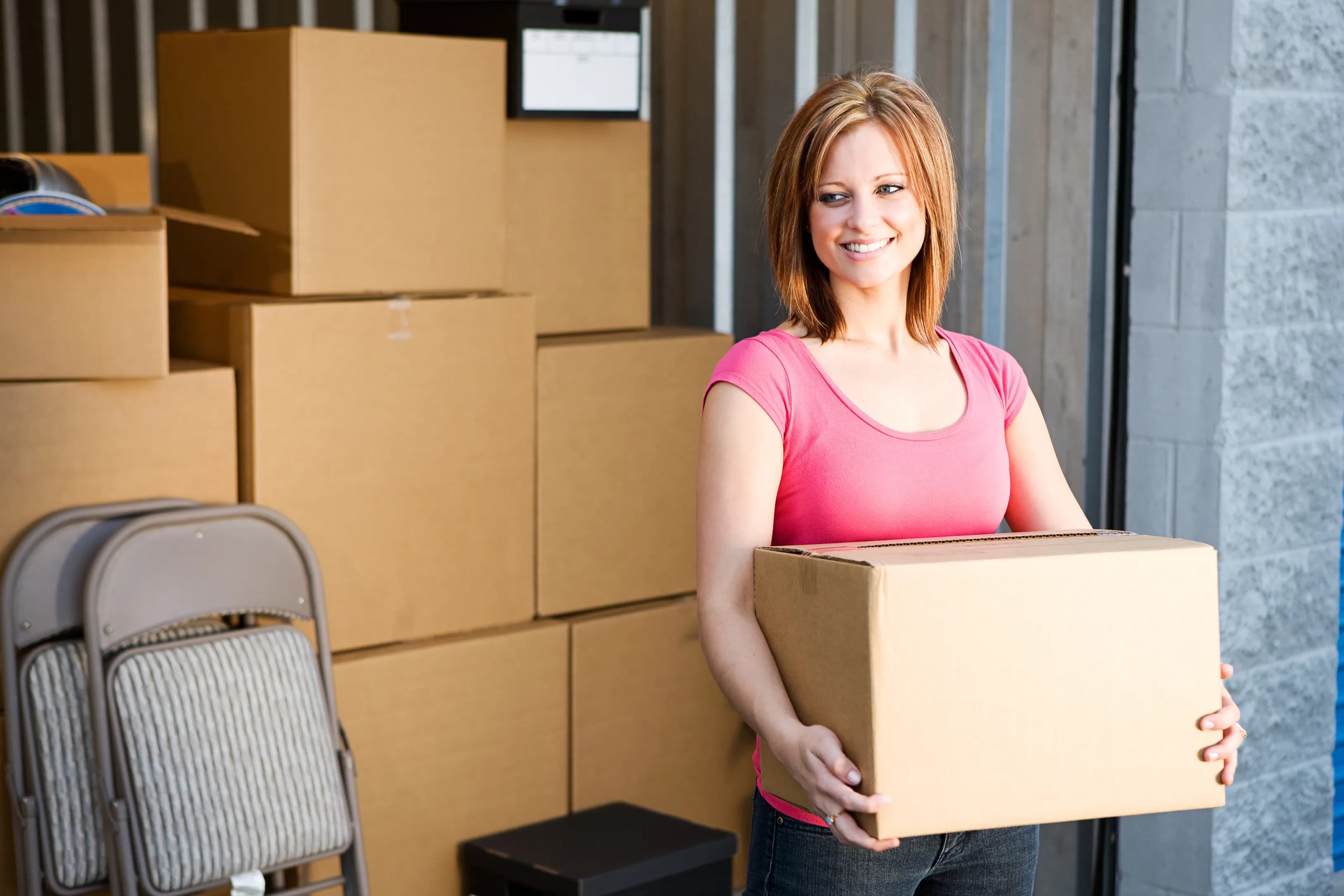 Learn how to efficiently pack a storage unit with expert tips on stacking, labeling, and organizing. Maximize space, prevent damage, and ensure easy access to your belongings with these simple strategies.